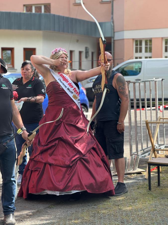 Bogenschießen Charlene